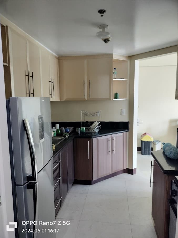 2 BR WITH PARKING AT PARKSIDE VILLAS NEWPORT CITY FOR SALE P10.5M NET ONLY - Image 5 of 5