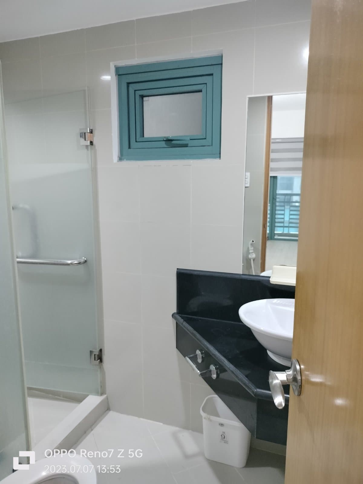 2 BR For Sale at Le Grand Tower 2 Eastwood City - Image 4 of 4