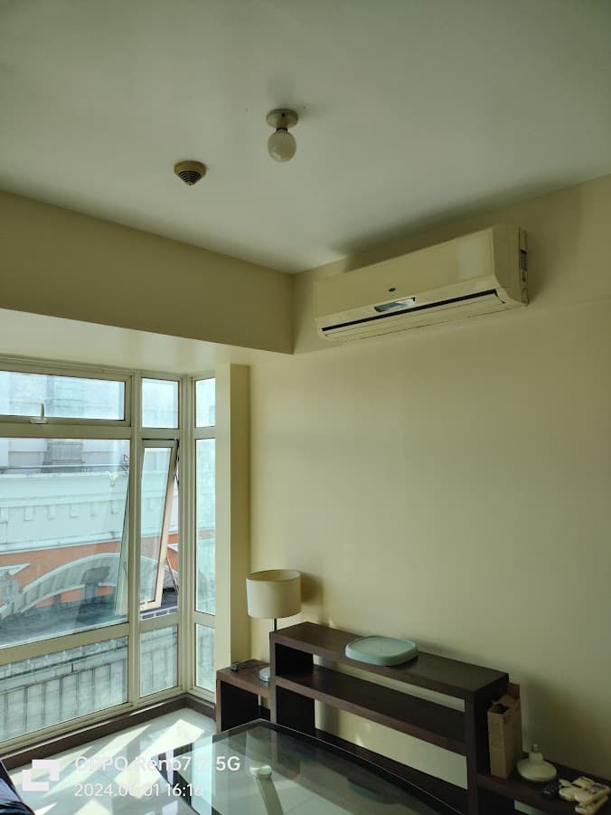 2 BR WITH PARKING AT PARKSIDE VILLAS NEWPORT CITY FOR SALE P10.5M NET ONLY - Image 4 of 5