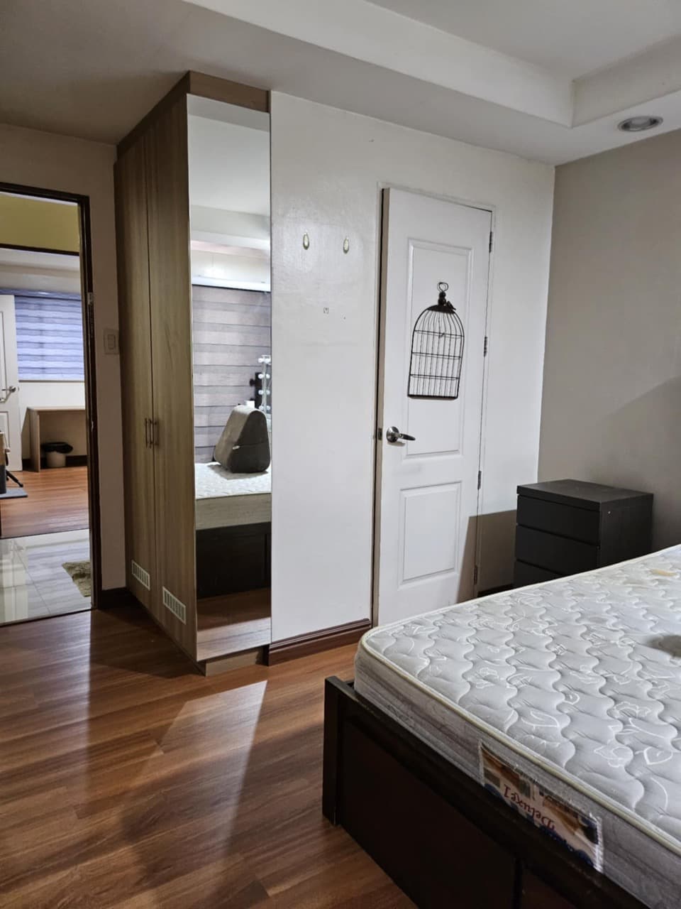 3-STY TOWNHOUSE FOR SALE IN PROJ 6 QUEZON CITY - Image 5 of 5